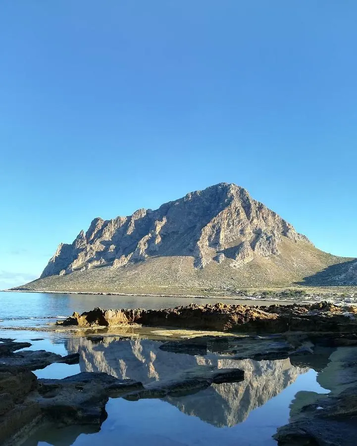Casa Vacanza Tra Cielo e Mare Custonaci 0*,  Italia